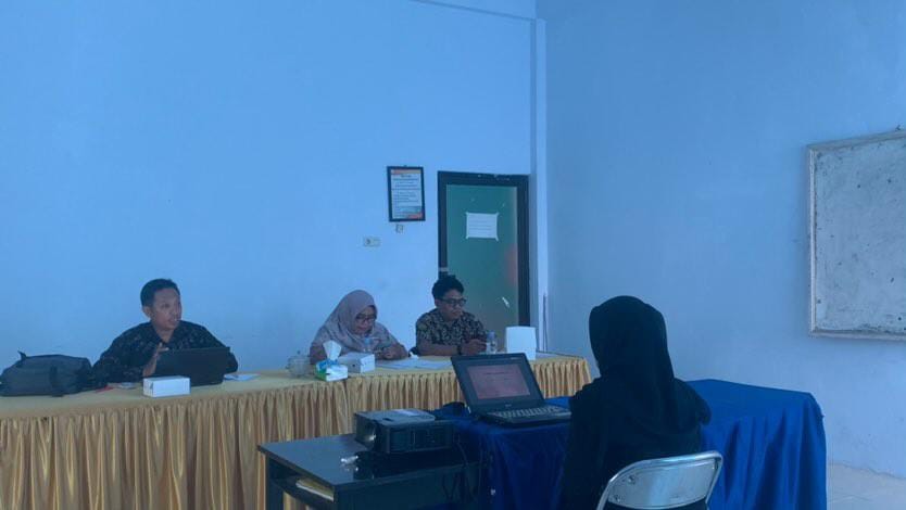 Seminar Hasil Tingkat III Prodi Farmasi Politeknik Kaltara.