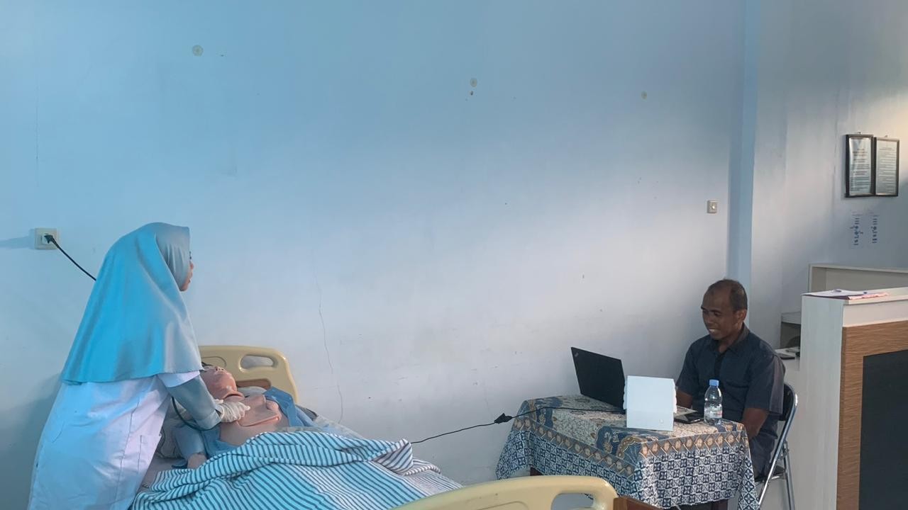 Mahasiswa Tingkat I Prodi Keperawatan Politeknik Kaltara Melaksanakan OSCE