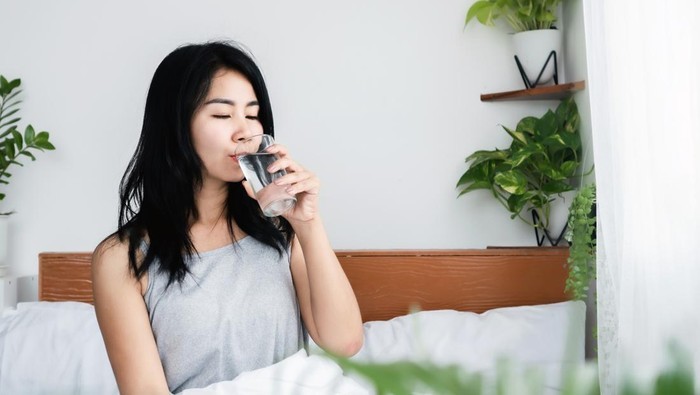 4 'Ritual' Simpel di Pagi Hari yang Bikin Wajah Glowing dan Sehat  