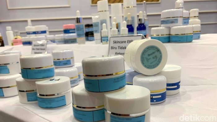 Mafia Skincare dan Ancaman Serius Penggunaan Skincare Etiket Biru Abal-abal